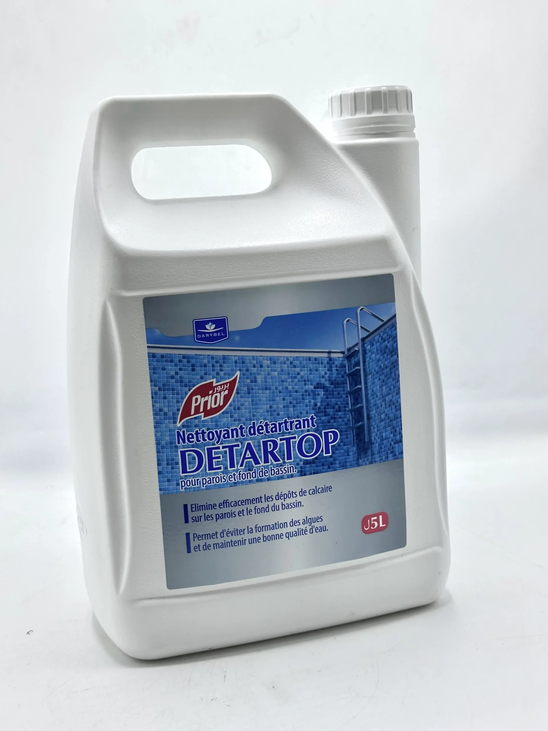 Nettoyage efficace de la ligne d'eau avec le détartrant Detartop Prior