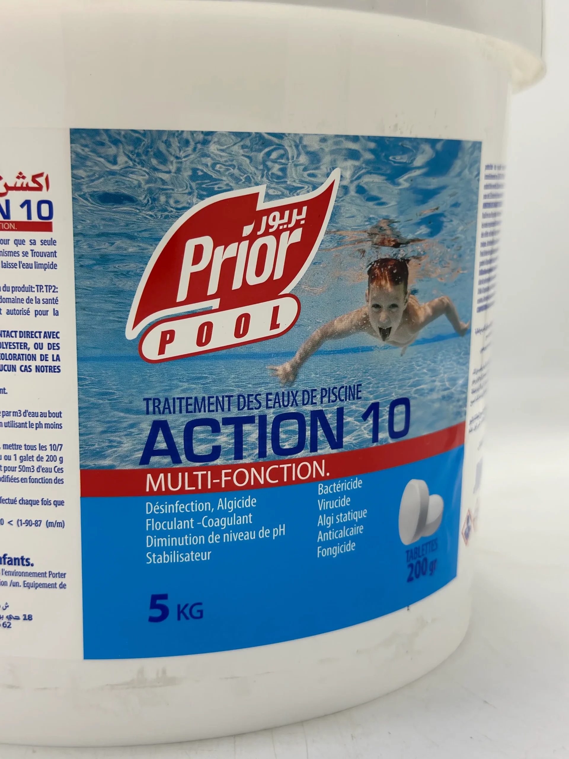 Application du galet Action 10 Prior dans le skimmer de la piscine