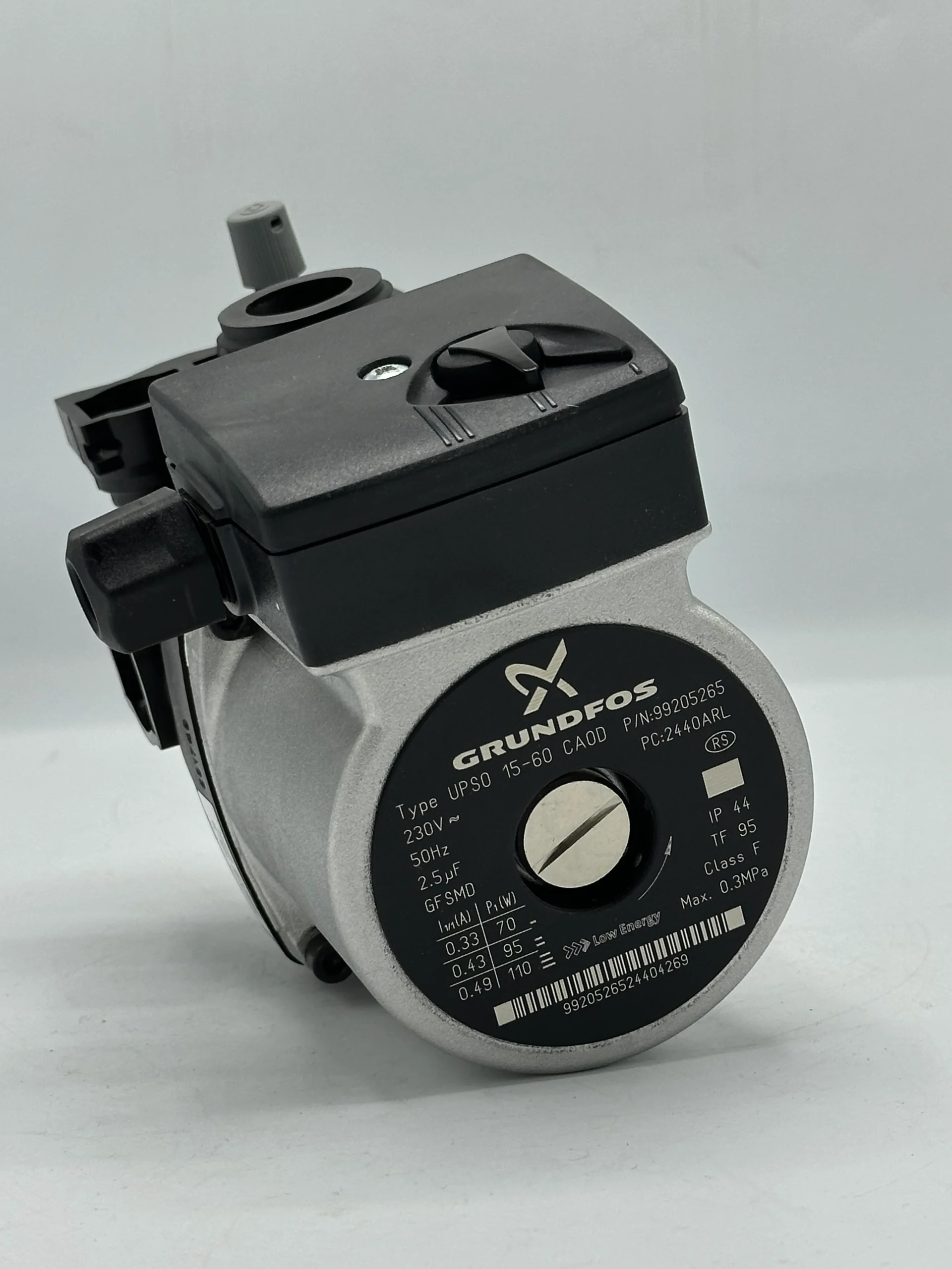 Vue avant de l'accélérateur Grundfos 15-60 110W